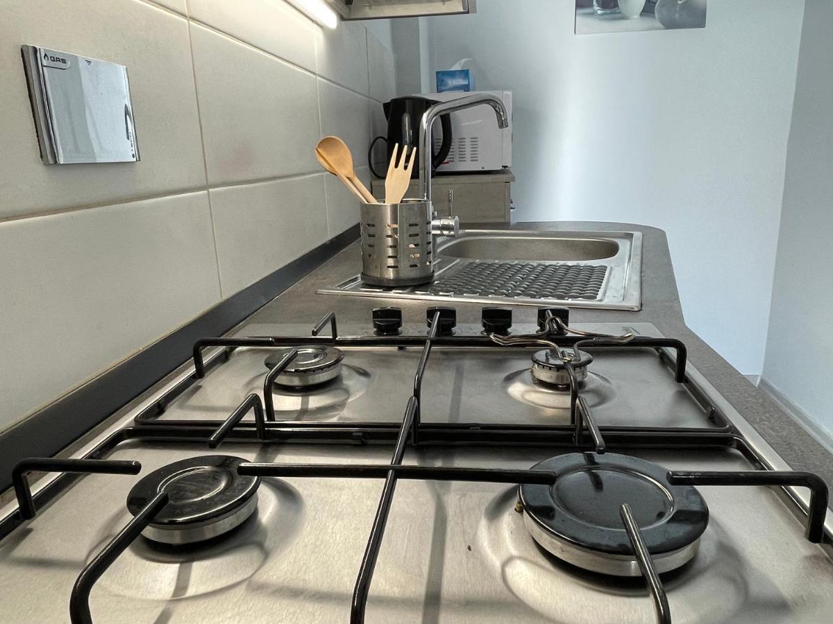 Comfy Turin Apartment Buitenkant foto