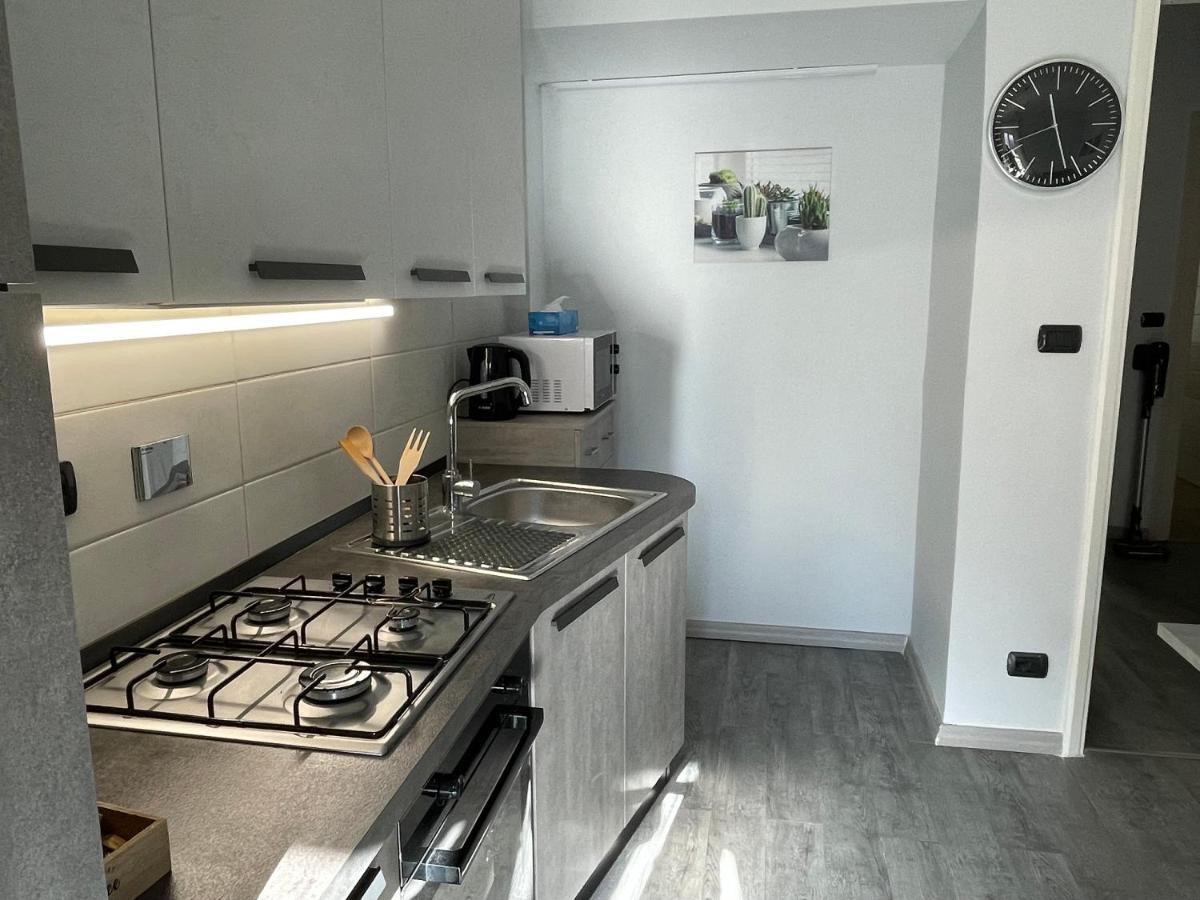 Comfy Turin Apartment Buitenkant foto