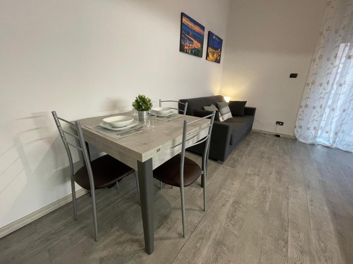 Comfy Turin Apartment Buitenkant foto