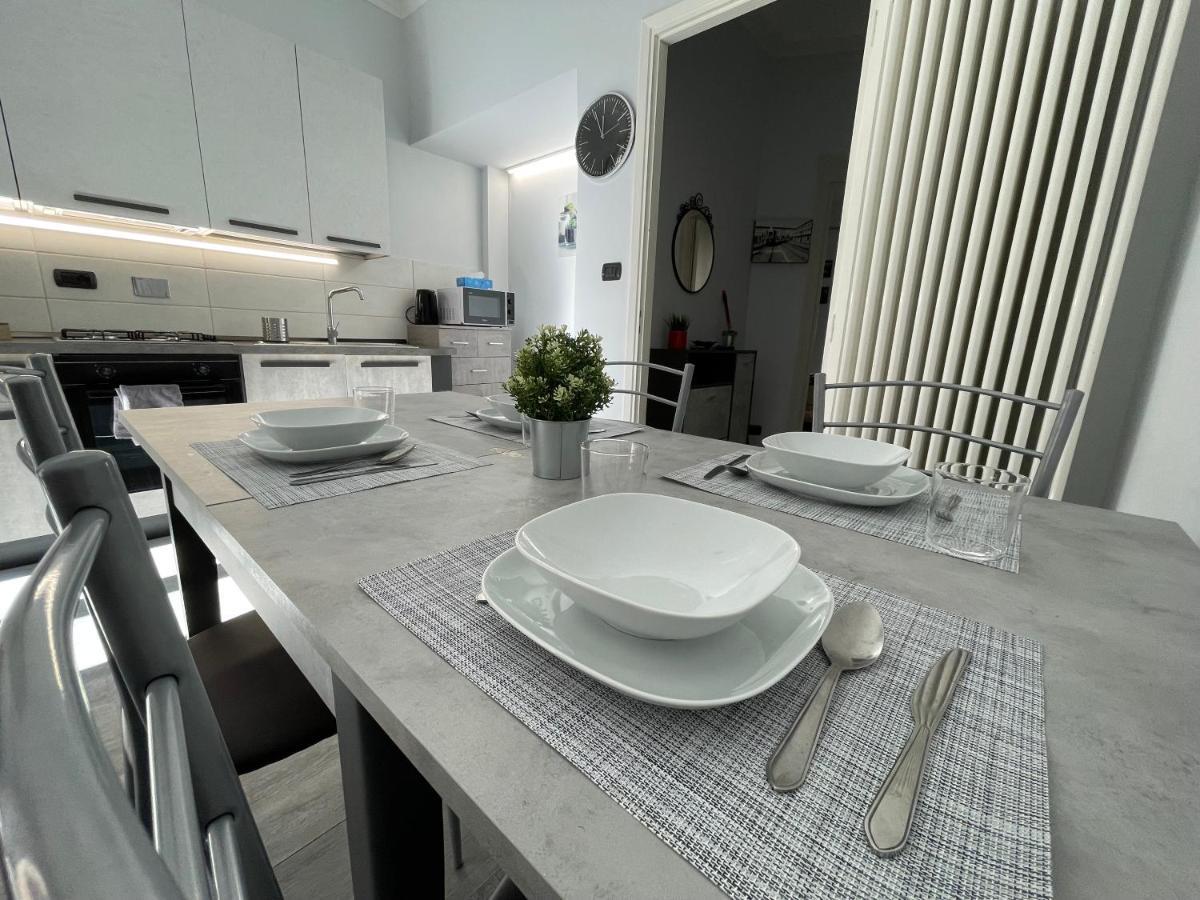 Comfy Turin Apartment Buitenkant foto