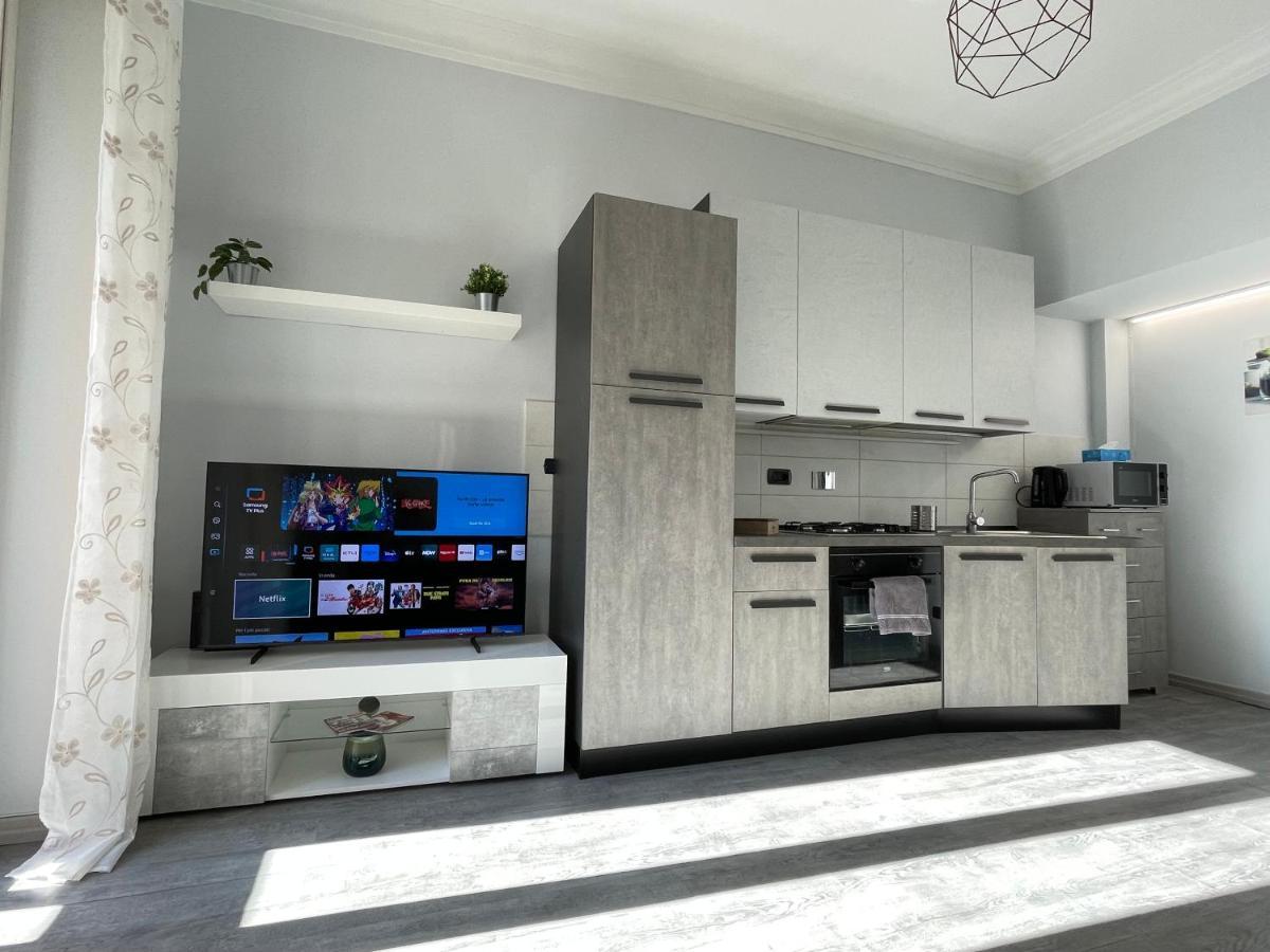 Comfy Turin Apartment Buitenkant foto
