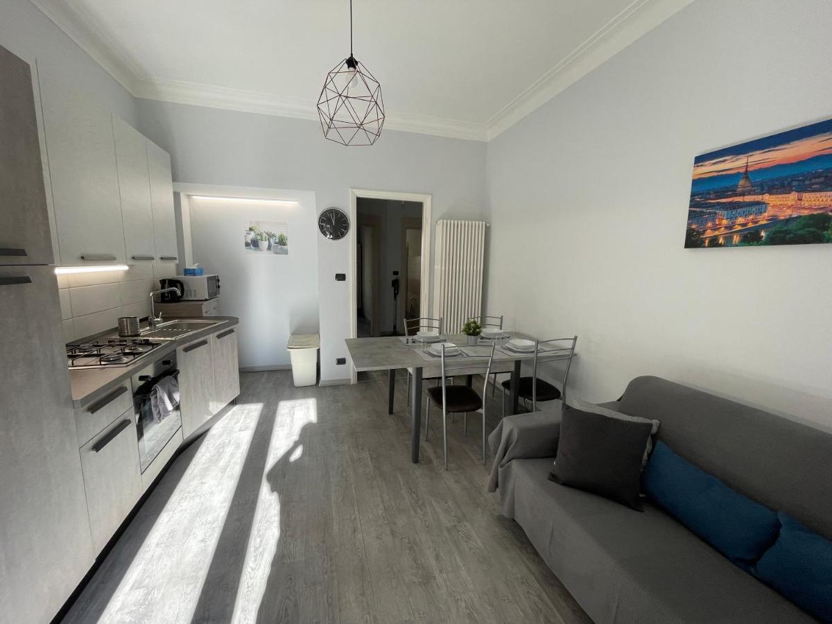 Comfy Turin Apartment Buitenkant foto